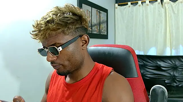 Snapshot of Black_indiian chatting on November 26, 5:08 am Black indiian online show from November 26, 5:08 am