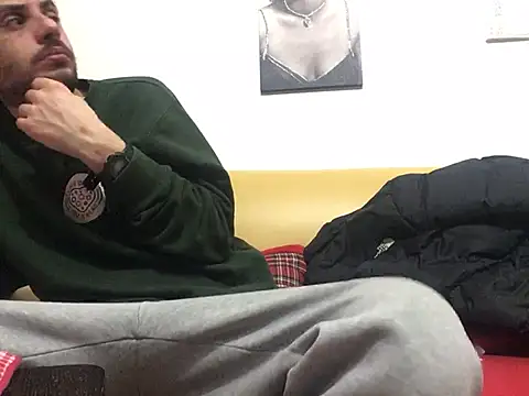 Snapshot of DragonPink chatting on January 8, 11:09 pm DragonPink online show from January 8, 11:09 pm