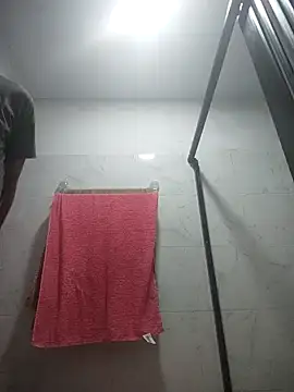 Snapshot of 719610 chatting on December 21, 10:06 pm 719610 online show from December 21, 10:06 pm