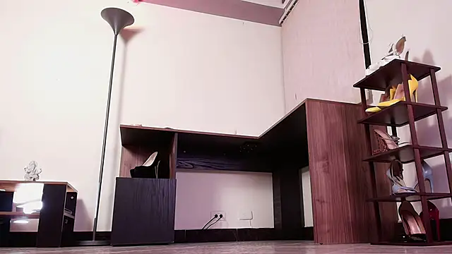 missmabelle online show from December 17, 3:12 am