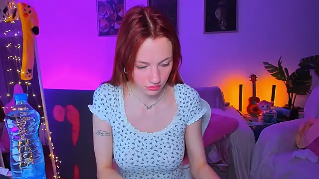 Snapshot of Alyssa_Smitt chatting on September 14, 11:59 pm Alyssa Smitt online show from September 14, 11:59 pm