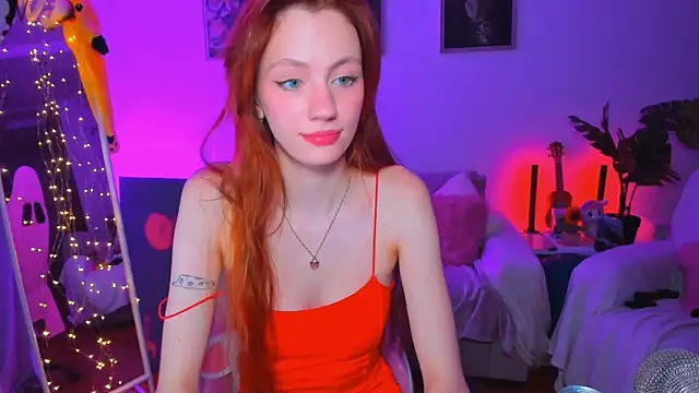 Snapshot of Alyssa_Smitt chatting on September 29, 9:52 pm Alyssa Smitt online show from September 29, 9:52 pm