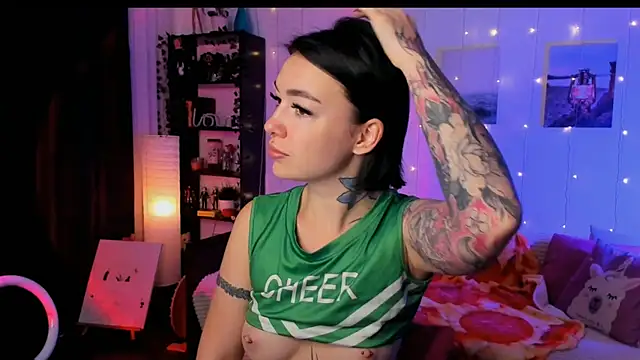 Magic Allie online show from December 2, 6:41 am