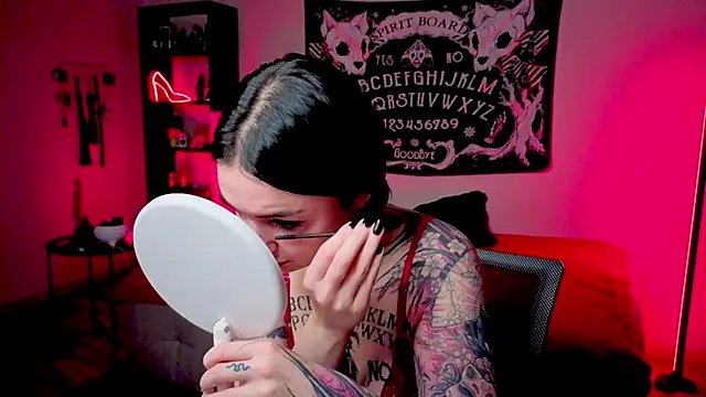 Magic Allie online show from April 17, 6:55 pm