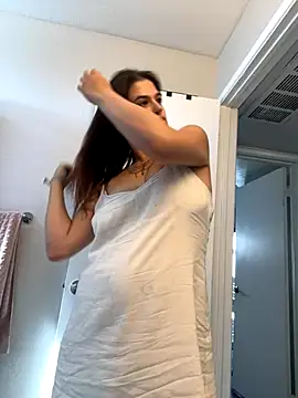 Snapshot of SafeinouterSpace chatting on October 29, 6:09 pm SafeinouterSpace online show from October 29, 6:09 pm