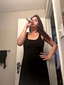 Snapshot of SafeinouterSpace chatting on January 12, 2:33 pm SafeinouterSpace online show from January 12, 2:33 pm