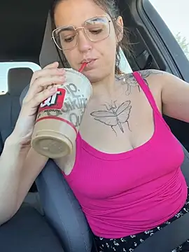 Snapshot of SafeinouterSpace chatting on February 14, 9:44 pm SafeinouterSpace online show from February 14, 9:44 pm