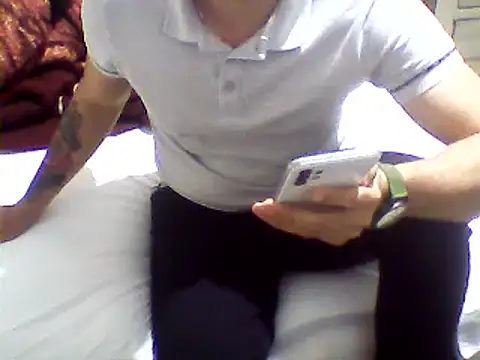 Snapshot of Terry_Bogardd chatting on March 12, 3:35 am Terry Bogardd online show from March 12, 3:35 am