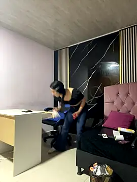 Snapshot of Ady_18 chatting on November 25, 2:28 pm Ady 18 online show from November 25, 2:28 pm