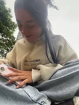 Ady 18 online show from March 5, 8:05 pm