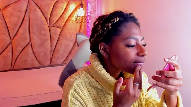 Queen perla  online show from January 16, 11:48 am