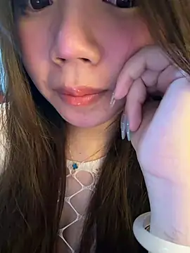 Hotellinh12 online show from April 17, 1:36 pm