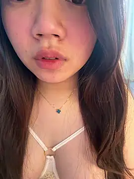 Hotellinh12 online show from April 18, 9:57 am