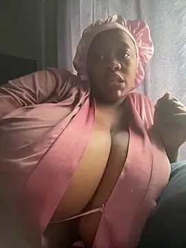 Chubbykarisma27 online show from February 13, 2:57 pm