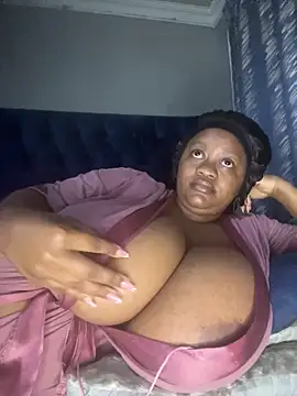 Chubbykarisma27 online show from April 10, 6:23 pm