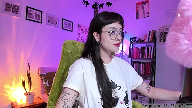 Conlosmichis online show from April 11, 11:20 pm