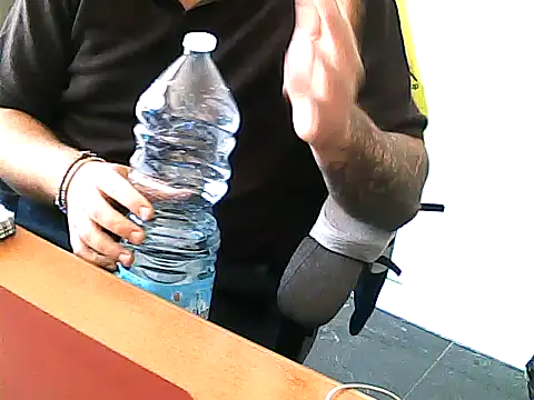Snapshot of Boysexy98 chatting on May 18, 11:38 am Boysexy98 online show from May 18, 11:38 am