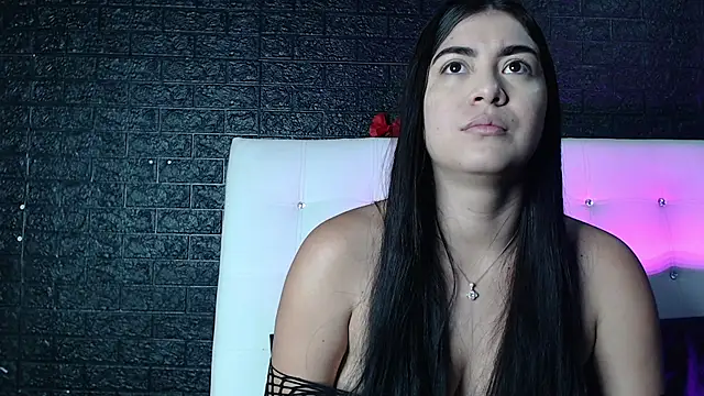 Snapshot of Sweet-Monica chatting on July 14, 10:32 am Sweet-Monica online show from July 14, 10:32 am