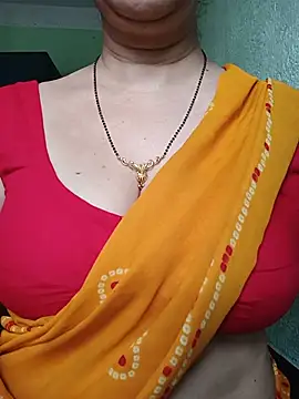 Snapshot of Rosy-B chatting on June 17, 12:35 am Rosy-B online show from June 17, 12:35 am