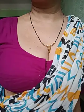 Snapshot of Rosy-B chatting on June 19, 12:48 am Rosy-B online show from June 19, 12:48 am