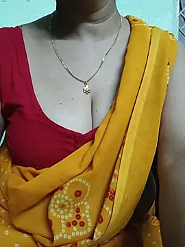 Snapshot of Rosy-B chatting on July 28, 6:20 pm Rosy-B online show from July 28, 6:20 pm