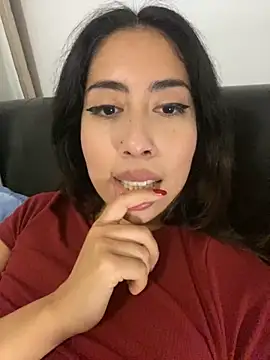 LorenaAnderson online show from October 7, 8:50 pm