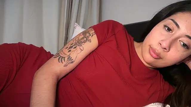 LorenaAnderson online show from February 15, 8:16 pm