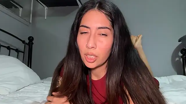 LorenaAnderson online show from April 19, 8:55 pm