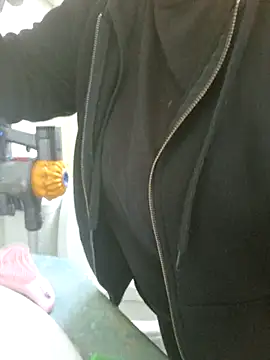 Snapshot of Off_the_Lesh chatting on October 2, 9:22 pm Off the Lesh online show from October 2, 9:22 pm