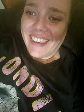 Snapshot of Off_the_Lesh chatting on November 22, 2:21 am Off the Lesh online show from November 22, 2:21 am