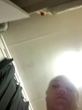 Off the Lesh online show from February 13, 10:50 pm