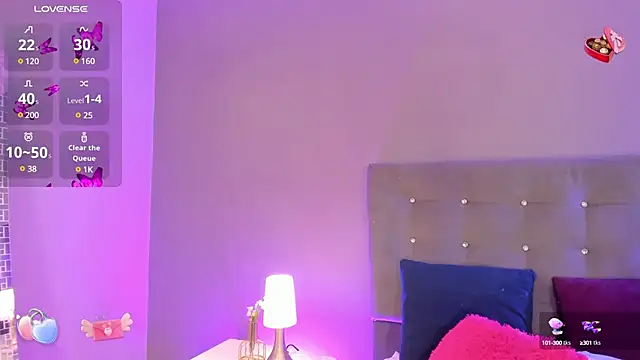 Snapshot of AriaRusso chatting on January 18, 5:20 am AriaRusso online show from January 18, 5:20 am