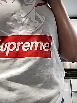 Snapshot of AriaRusso chatting on February 5, 10:01 pm AriaRusso online show from February 5, 10:01 pm