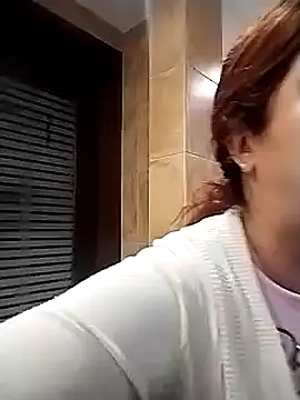 Snapshot of AriaRusso chatting on February 12, 12:37 am AriaRusso online show from February 12, 12:37 am