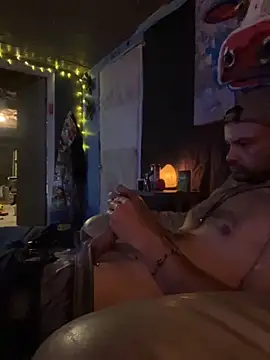 spundaddylive online show from October 31, 11:39 pm