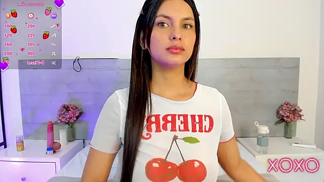 Snapshot of DulceColeman chatting on May 12, 11:29 am DulceColeman online show from May 12, 11:29 am