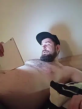 machobear87 online show from March 25, 8:26 pm