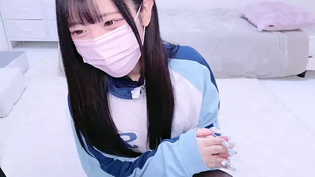 Suzu ch xx online show from January 3, 6:35 pm