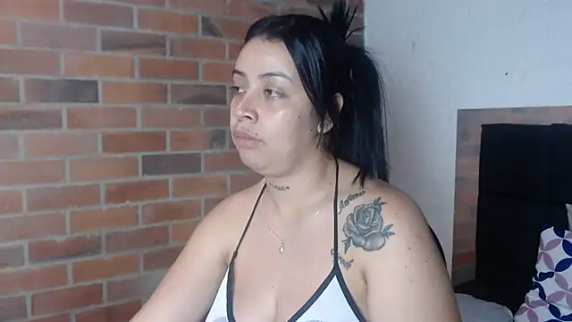 Snapshot of salome__hills1 chatting on December 15, 8:24 pm salome hills1 online show from December 15, 8:24 pm