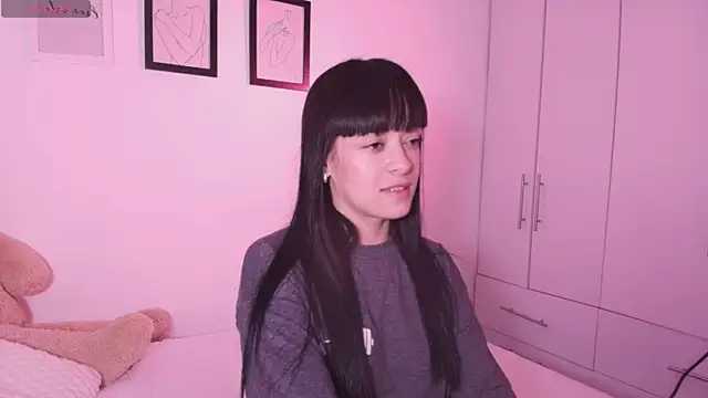 Snapshot of DannaHyde chatting on November 24, 6:07 pm DannaHyde online show from November 24, 6:07 pm