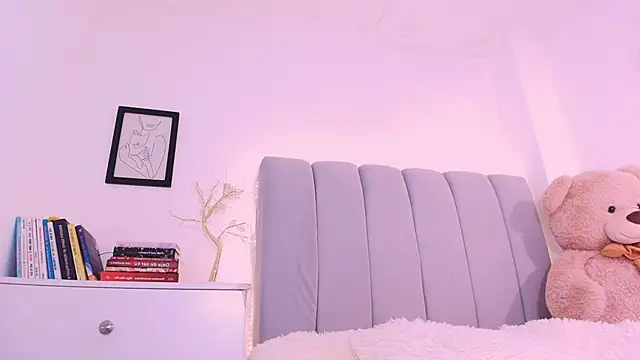 DannaHyde online show from January 17, 4:11 pm