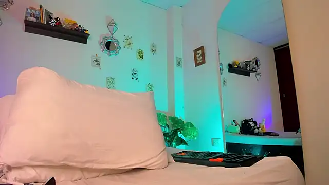 Snapshot of ken_tokiio chatting on January 21, 3:43 pm ken tokiio online show from January 21, 3:43 pm