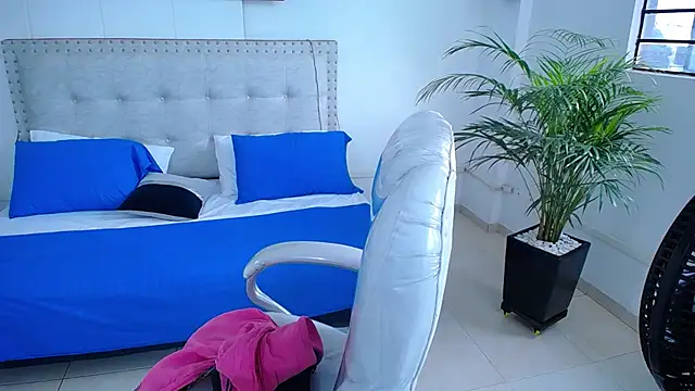 Chiqui milk  online show from February 23, 12:37 pm