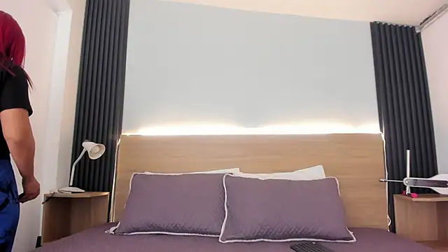 Chiqui milk  online show from September 17, 7:15 pm