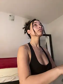 Snapshot of Hips_hannah chatting on March 12, 8:31 pm Hips hannah online show from March 12, 8:31 pm