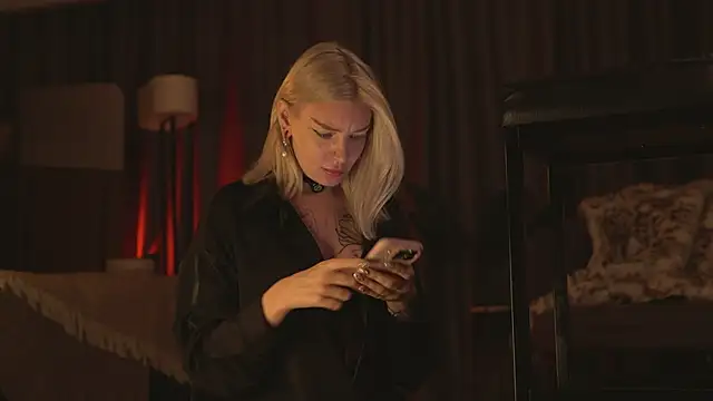 LinaKinky online show from December 12, 12:01 pm