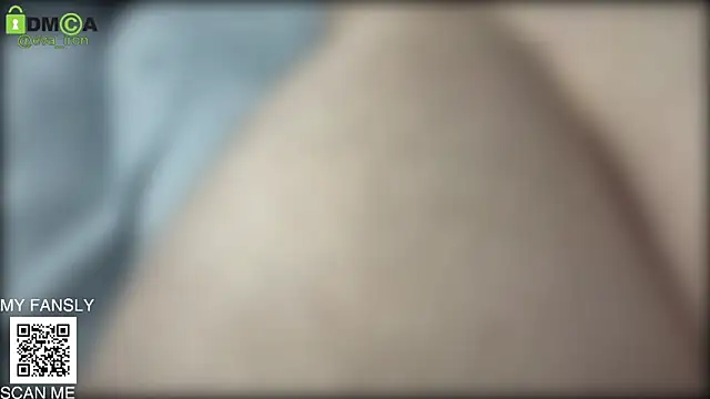 Snapshot of evairon_couple chatting on December 8, 9:19 pm evairon couple online show from December 8, 9:19 pm