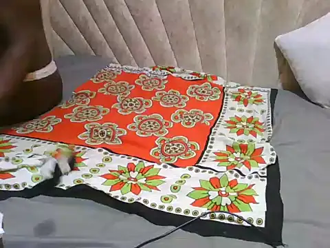 Sexy Villagegal online show from April 15, 11:39 am