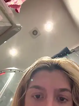 IrishTeenBarbie69 online show from January 11, 5:07 pm