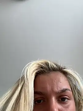 IrishTeenBarbie69 online show from April 5, 10:56 am